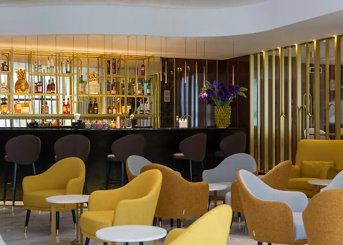 VIP Executive Suites do Marquês Hotel